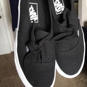 Vans canvas knot black shoes